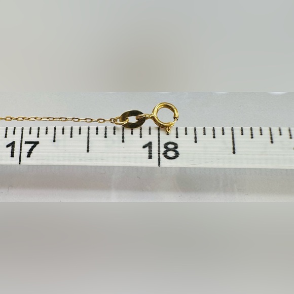 Dainty Star with Zirconia Stone Necklace. 💛 Real 18 Karat Solid Gold Jewelry 💛 - Picture 11 of 11